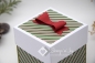 Preview: Explosionsbox Weihnachten | Geldgeschenk | 3D Tannenbaum | Motiv: gestreift | olivgrün rot | Art. Nr. 10020604