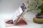 Preview: Tischkalender Aufstellkalender 2022 mit Notizzettel, Bleistift | Motiv: floral dunkel | rosa | Art. Nr. 10060301