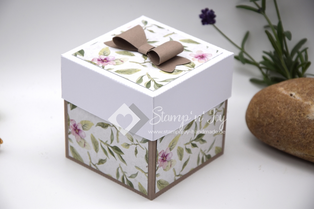 Explosionsbox Geburtstag | Geldgeschenk | Reise Koffer | Motiv: Blüten floral | taupe | Art. Nr. 02020705 20 30 60 70 50 40