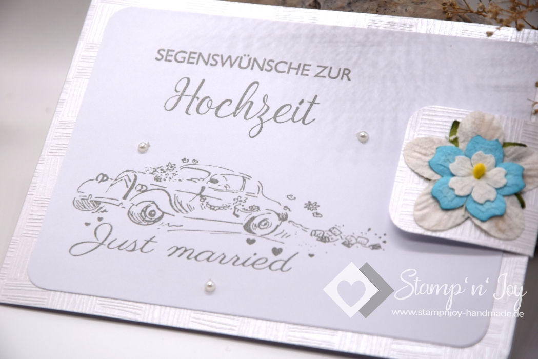 C6 Gutscheinkarte Hochzeit | Geldkarte | Hochzeitskarte | Motiv: Hochzeitsauto, Blume blau | silber metallic | Art. 03011001-9