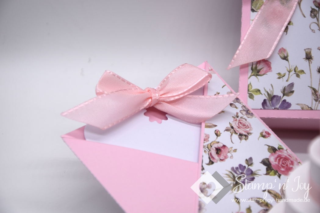 Explosionsbox Hochzeit ca. 9x9x9cm personalisierbar | Geldgeschenk | Torte rund | floral | rosa weiß | Art. Nr. 03020304