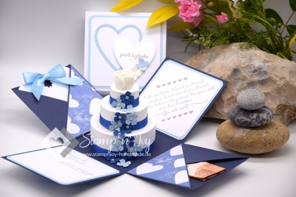 Explosionsbox Hochzeit ca. 9x9x9cm | Geldgeschenk | Torte rund | Herzen | blau weiß | Art. Nr. 03020503